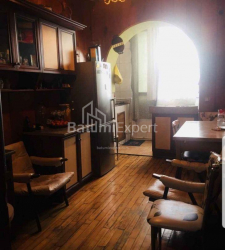 Квартира 5-комн 150 м² - Генерала Аслана Абашидзе, Батумі