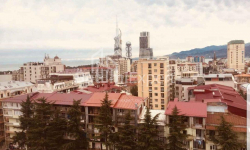 Квартира 5-комн 150 м² - Генерала Аслана Абашидзе, Батумі