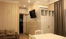 Квартира 2-комн 43 м² - Вахтанга Горгасалі, Батумі