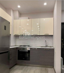 Квартира 2-комн 56 м² - Давида Агмашенеблі, Батумі