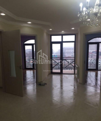 Квартира 54 м² - Іллі Чавчавадзе, Батумі, Грузія