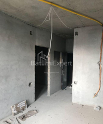 Квартира 2-комн 33 м² - Вахтанга Горгасалі, Батумі