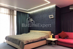 Квартира 5-комн 170 м² - Юсуфа Кобаладзе, Батумі