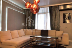 Квартира 5-комн 170 м² - Юсуфа Кобаладзе, Батумі