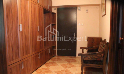 Квартира 4-комн 98 м² - 26 травня, Батумі