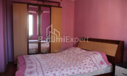Квартира 4-комн 98 м² - 26 травня, Батумі