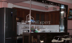 Квартира 4-комн 98 м² - 26 травня, Батумі
