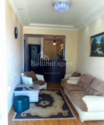 Квартира 3-комн 64 м² - Петра Багратіоні, Батумі