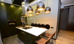 Квартира 3-комн 99 м² - Зураба Горгiладзе, Батумі