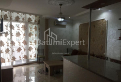 Квартира 3-комн 60 м² - Шерифа Хімшіашвілі, Батумі