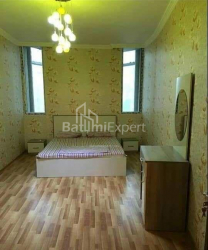 Квартира 4-комн 133 м² - Ангiса, Батумі