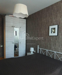 Квартира 2-комн 57 м² - Шалва Інасаридзе, Батумі