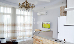 Квартира 3-комн 60 м² - Oлександра Пушкiна, Батумі