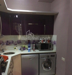 Квартира 3-комн 107 м² - Шерифа Хімшіашвілі, Батумі