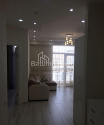 Квартира 3-комн 67 м² - Зураба Горгiладзе, Батумі