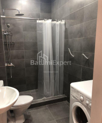 Квартира 3-комн 73 м² - Зураба Горгiладзе, Батумі
