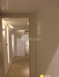 Квартира 3-комн 100 м² - Зураба Горгiладзе, Батумі