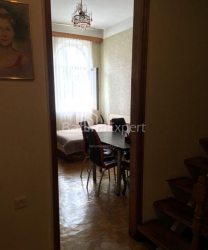 Квартира 6-комн 175 м² - Царя Парнаваза, Батумі
