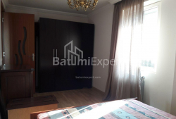 Квартира 2-комн 49 м² - Oлександра Пушкiна, Батумі