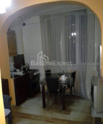 Квартира 80 м² - Петра Мелiкiшвiлi, Батумі, Грузія