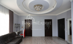 Квартира 3-комн 53 м² - Петра Багратіоні, Батумі