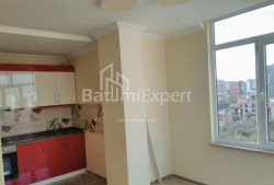 Квартира 3-комн 72 м² - Петра Мелiкiшвiлi, Батумі