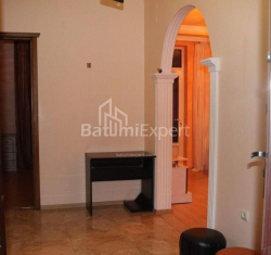 Квартира 77 м² - Вахтанга Горгасалі, Батумі, Грузія