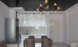 Квартира 3-комн 80 м² - Зураба Горгiладзе, Батумі