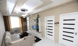 Квартира 5-комн 81 м² - Шерифа Хімшіашвілі, Батумі