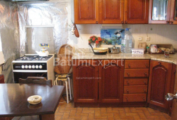 Квартира 5-комн 140 м² - Зураба Горгiладзе, Батумі