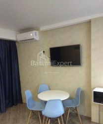Квартира 1-комн 32 м² - Шерифа Хімшіашвілі, Батумі
