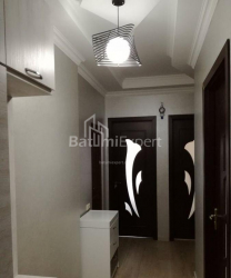 Квартира 3-комн 72 м² - Ангiса, Батумі