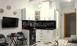 Квартира 2-комн 29 м² - Еквтіме Такаішвілі, Батумі
