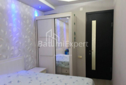 Квартира 6-комн 110 м² - Іване Джавахишвілі, Батумі
