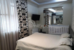 Квартира 6-комн 110 м² - Іване Джавахишвілі, Батумі