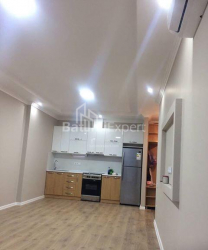 Квартира 2-комн 56 м² - Шерифа Хімшіашвілі, Батумі