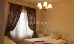 Квартира 4-комн 123 м² - Юр'ївська, Батумі