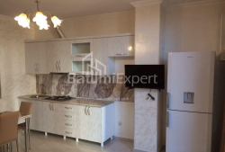 Квартира 2-комн 48 м² - Зураба Горгiладзе, Батумі