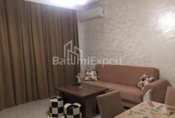 Квартира 2-комн 48 м² - Зураба Горгiладзе, Батумі