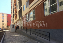 Квартира 3-комн 63 м² - Георгія Леонідзе, Батумі