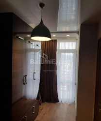 Квартира 2-комн 45 м² - Зураба Горгiладзе, Батумі