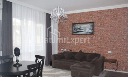 Квартира 3-комн 66 м² - Петра Багратіоні, Батумі