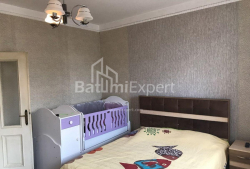 Квартира 6-комн 210 м² - Петра Мелiкiшвiлi, Батумі