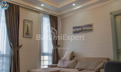 Квартира 3-комн 68 м² - Зураба Горгiладзе, Батумі