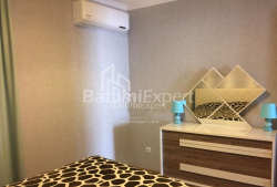 Квартира 2-комн 72 м² - Юсуфа Кобаладзе, Батумі