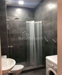 Квартира 3-комн 73 м² - Зураба Горгiладзе, Батумі