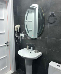 Квартира 3-комн 73 м² - Зураба Горгiладзе, Батумі