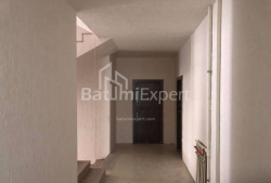 Квартира 4-комн 119 м² - Юр'ївська, Батумі