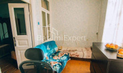 Квартира 6-комн 100 м² - Царя Парнаваза, Батумі