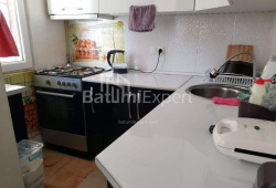 Квартира 3-комн 80 м² - Петра Багратіоні, Батумі